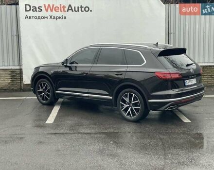 Коричневый Фольксваген Туарег, объемом двигателя 2.97 л и пробегом 74 тыс. км за 62000 $, фото 5 на Automoto.ua