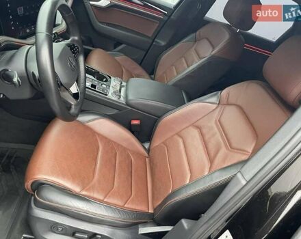 Коричневый Фольксваген Туарег, объемом двигателя 2.97 л и пробегом 74 тыс. км за 62000 $, фото 12 на Automoto.ua