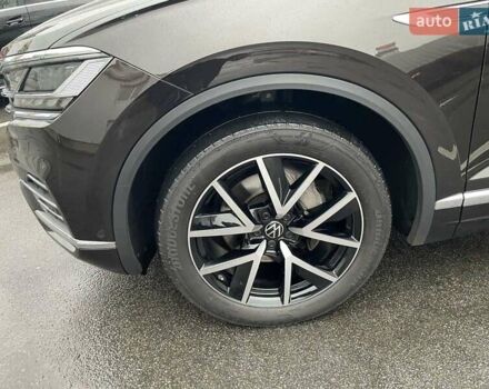 Коричневый Фольксваген Туарег, объемом двигателя 2.97 л и пробегом 74 тыс. км за 62000 $, фото 9 на Automoto.ua