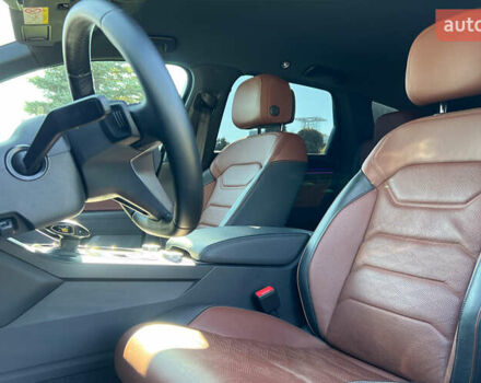 Коричневый Фольксваген Туарег, объемом двигателя 3 л и пробегом 47 тыс. км за 60999 $, фото 8 на Automoto.ua