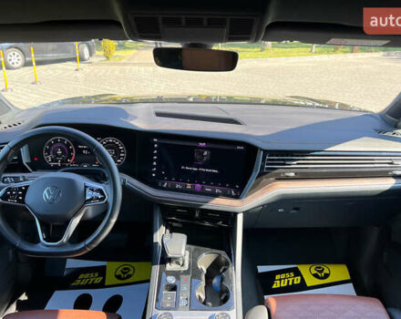 Коричневый Фольксваген Туарег, объемом двигателя 3 л и пробегом 47 тыс. км за 60999 $, фото 20 на Automoto.ua