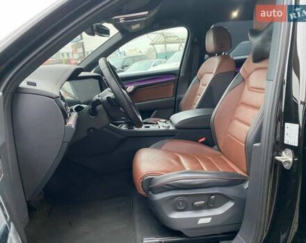 Коричневий Фольксваген Туарег, об'ємом двигуна 2.99 л та пробігом 48 тис. км за 69000 $, фото 22 на Automoto.ua