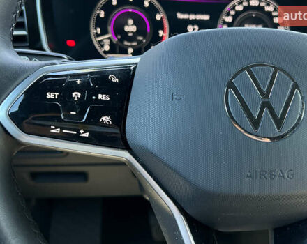 Коричневый Фольксваген Туарег, объемом двигателя 3 л и пробегом 47 тыс. км за 60999 $, фото 14 на Automoto.ua