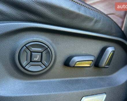 Коричневый Фольксваген Туарег, объемом двигателя 3 л и пробегом 47 тыс. км за 60999 $, фото 9 на Automoto.ua