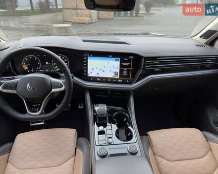 Коричневый Фольксваген Туарег, объемом двигателя 2.97 л и пробегом 76 тыс. км за 75077 $, фото 5 на Automoto.ua