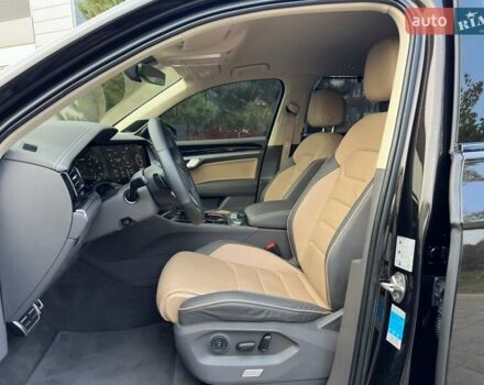 Коричневый Фольксваген Туарег, объемом двигателя 2.97 л и пробегом 76 тыс. км за 75077 $, фото 2 на Automoto.ua