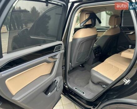 Коричневый Фольксваген Туарег, объемом двигателя 2.97 л и пробегом 76 тыс. км за 75077 $, фото 19 на Automoto.ua