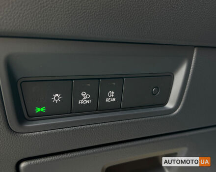 Коричневый Фольксваген Туарег, объемом двигателя 3 л и пробегом 10 тыс. км за 83600 $, фото 26 на Automoto.ua