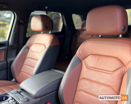 Коричневый Фольксваген Туарег, объемом двигателя 3 л и пробегом 10 тыс. км за 83600 $, фото 23 на Automoto.ua