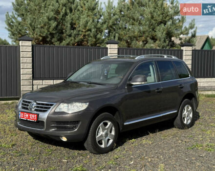 Коричневий Фольксваген Туарег, об'ємом двигуна 3 л та пробігом 265 тис. км за 12900 $, фото 1 на Automoto.ua