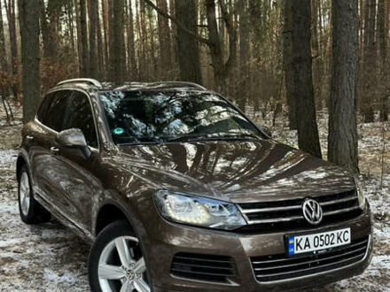 Фольксваген Туарег 2012 в Вышгороде на Automoto.ua Коричневый Фольксваген Туарег, объемом двигателя 2.97 л и пробегом 290 тыс. км за 23000 $, фото 1 на Automoto.ua