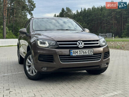 Фольксваген Туарег 2012 в Коростене на Automoto.ua Коричневый Фольксваген Туарег, объемом двигателя 2.97 л и пробегом 242 тыс. км за 19500 $, фото 1 на Automoto.ua