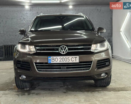 Коричневый Фольксваген Туарег, объемом двигателя 2.97 л и пробегом 300 тыс. км за 21300 $, фото 1 на Automoto.ua