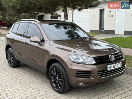 Коричневый Фольксваген Туарег, объемом двигателя 2.97 л и пробегом 239 тыс. км за 17500 $, фото 1 на Automoto.ua