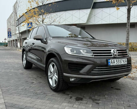 Коричневый Фольксваген Туарег, объемом двигателя 2.97 л и пробегом 136 тыс. км за 34000 $, фото 1 на Automoto.ua