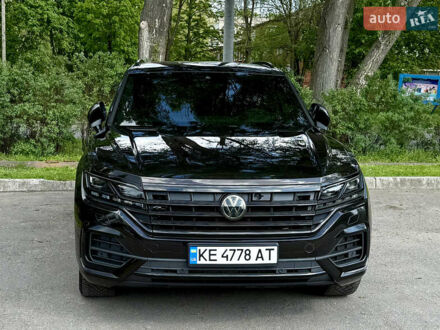 Фольксваген Туарег 2019 в Днепре (Днепропетровске) на Automoto.ua Коричневый Фольксваген Туарег, объемом двигателя 2.97 л и пробегом 195 тыс. км за 49999 $, фото 1 на Automoto.ua
