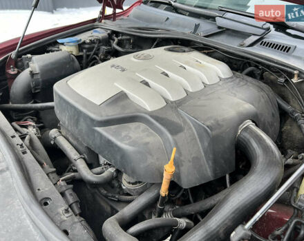 Красный Фольксваген Туарег, объемом двигателя 2.5 л и пробегом 252 тыс. км за 3600 $, фото 20 на Automoto.ua