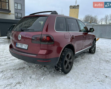 Красный Фольксваген Туарег, объемом двигателя 2.5 л и пробегом 252 тыс. км за 3600 $, фото 5 на Automoto.ua