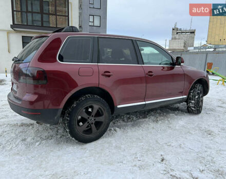 Красный Фольксваген Туарег, объемом двигателя 2.5 л и пробегом 252 тыс. км за 3600 $, фото 4 на Automoto.ua