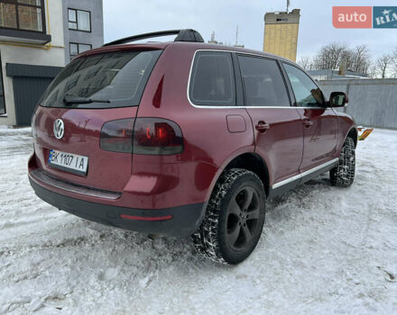 Красный Фольксваген Туарег, объемом двигателя 2.5 л и пробегом 252 тыс. км за 3600 $, фото 3 на Automoto.ua