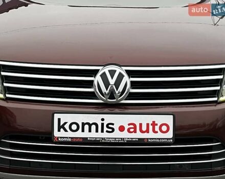 Красный Фольксваген Туарег, объемом двигателя 3.6 л и пробегом 189 тыс. км за 22649 $, фото 6 на Automoto.ua