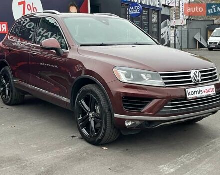 Красный Фольксваген Туарег, объемом двигателя 3.6 л и пробегом 189 тыс. км за 22649 $, фото 15 на Automoto.ua