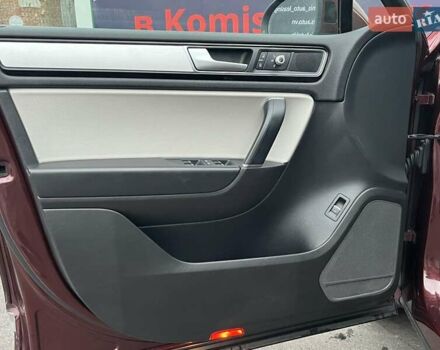 Красный Фольксваген Туарег, объемом двигателя 3.6 л и пробегом 189 тыс. км за 22649 $, фото 17 на Automoto.ua