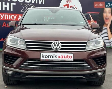 Красный Фольксваген Туарег, объемом двигателя 3.6 л и пробегом 189 тыс. км за 22649 $, фото 2 на Automoto.ua