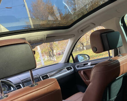 Красный Фольксваген Туарег, объемом двигателя 3.6 л и пробегом 127 тыс. км за 21500 $, фото 38 на Automoto.ua