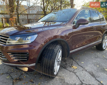 Красный Фольксваген Туарег, объемом двигателя 3.6 л и пробегом 127 тыс. км за 21500 $, фото 5 на Automoto.ua