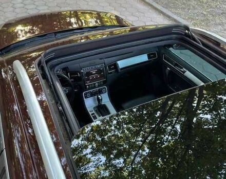 Красный Фольксваген Туарег, объемом двигателя 3.6 л и пробегом 75 тыс. км за 15000 $, фото 15 на Automoto.ua