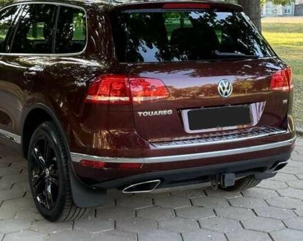 Красный Фольксваген Туарег, объемом двигателя 3.6 л и пробегом 75 тыс. км за 15000 $, фото 16 на Automoto.ua