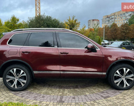 Красный Фольксваген Туарег, объемом двигателя 2.97 л и пробегом 191 тыс. км за 40500 $, фото 7 на Automoto.ua