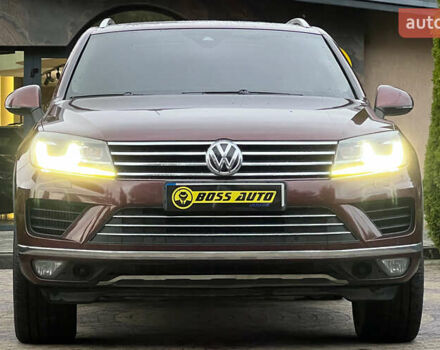 Красный Фольксваген Туарег, объемом двигателя 2.97 л и пробегом 191 тыс. км за 40500 $, фото 1 на Automoto.ua