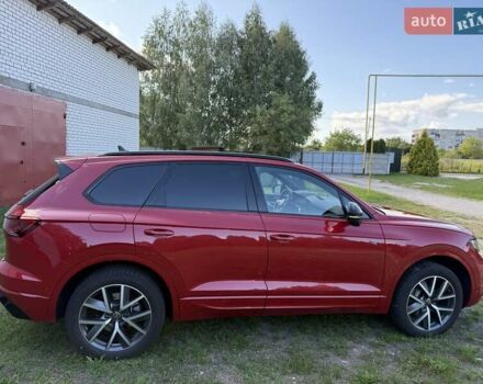 Красный Фольксваген Туарег, объемом двигателя 2.97 л и пробегом 29 тыс. км за 77700 $, фото 5 на Automoto.ua