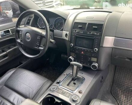 Фольксваген Туарег, объемом двигателя 5 л и пробегом 282 тыс. км за 10000 $, фото 8 на Automoto.ua