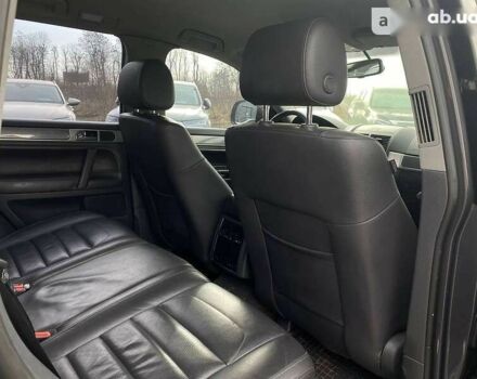 Фольксваген Туарег, объемом двигателя 5 л и пробегом 282 тыс. км за 10000 $, фото 27 на Automoto.ua