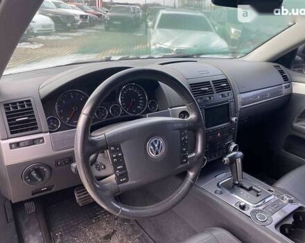 Фольксваген Туарег, объемом двигателя 5 л и пробегом 282 тыс. км за 10000 $, фото 10 на Automoto.ua