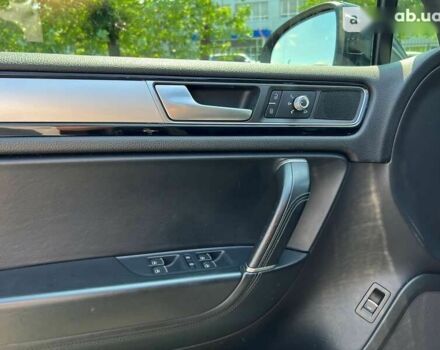 Фольксваген Туарег, об'ємом двигуна 3 л та пробігом 353 тис. км за 27500 $, фото 25 на Automoto.ua