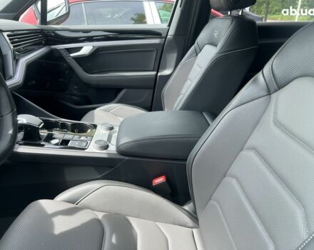 Фольксваген Туарег, об'ємом двигуна 3 л та пробігом 1 тис. км за 98887 $, фото 25 на Automoto.ua