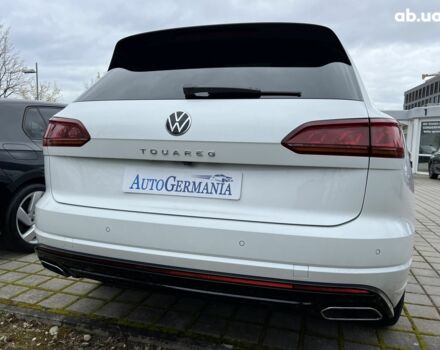 Фольксваген Туарег, об'ємом двигуна 3 л та пробігом 15 тис. км за 95870 $, фото 3 на Automoto.ua