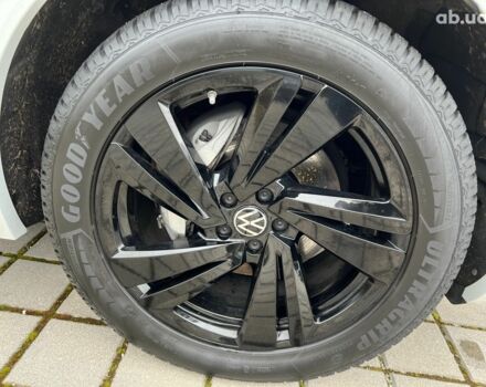 Фольксваген Туарег, об'ємом двигуна 3 л та пробігом 15 тис. км за 95870 $, фото 31 на Automoto.ua