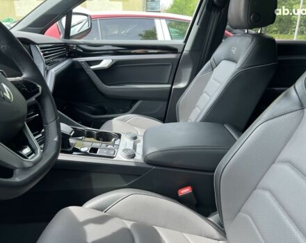 Фольксваген Туарег, об'ємом двигуна 3 л та пробігом 1 тис. км за 98887 $, фото 20 на Automoto.ua