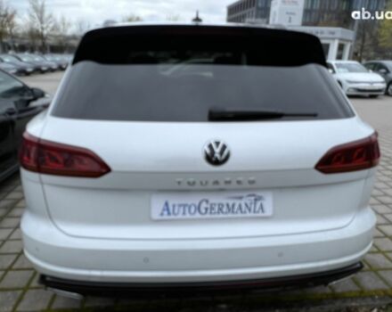 Фольксваген Туарег, об'ємом двигуна 3 л та пробігом 15 тис. км за 95870 $, фото 6 на Automoto.ua