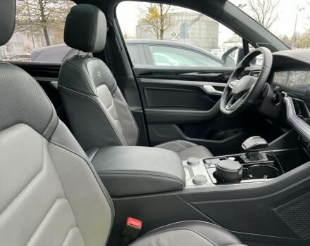 Фольксваген Туарег, об'ємом двигуна 3 л та пробігом 15 тис. км за 95870 $, фото 27 на Automoto.ua