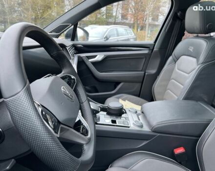 Фольксваген Туарег, об'ємом двигуна 3 л та пробігом 15 тис. км за 95870 $, фото 39 на Automoto.ua