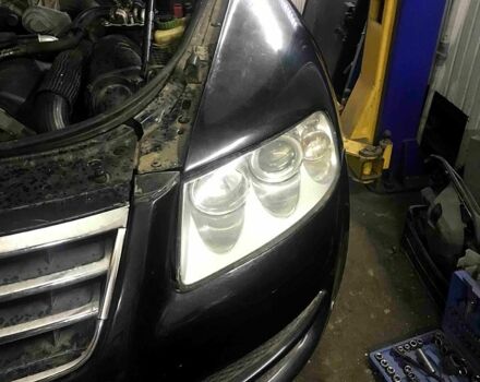 Фольксваген Туарег, объемом двигателя 5 л и пробегом 220 тыс. км за 3000 $, фото 4 на Automoto.ua