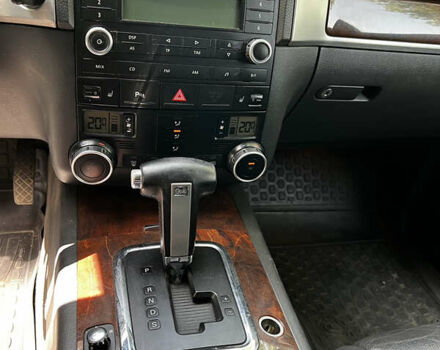 Фольксваген Туарег, объемом двигателя 2.46 л и пробегом 297 тыс. км за 9200 $, фото 8 на Automoto.ua