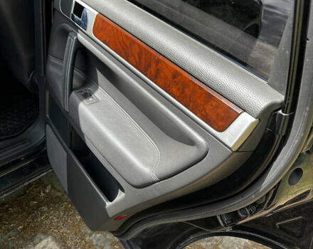 Фольксваген Туарег, объемом двигателя 2.46 л и пробегом 297 тыс. км за 9200 $, фото 13 на Automoto.ua