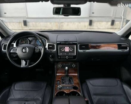 Фольксваген Туарег, об'ємом двигуна 3 л та пробігом 290 тис. км за 15490 $, фото 16 на Automoto.ua